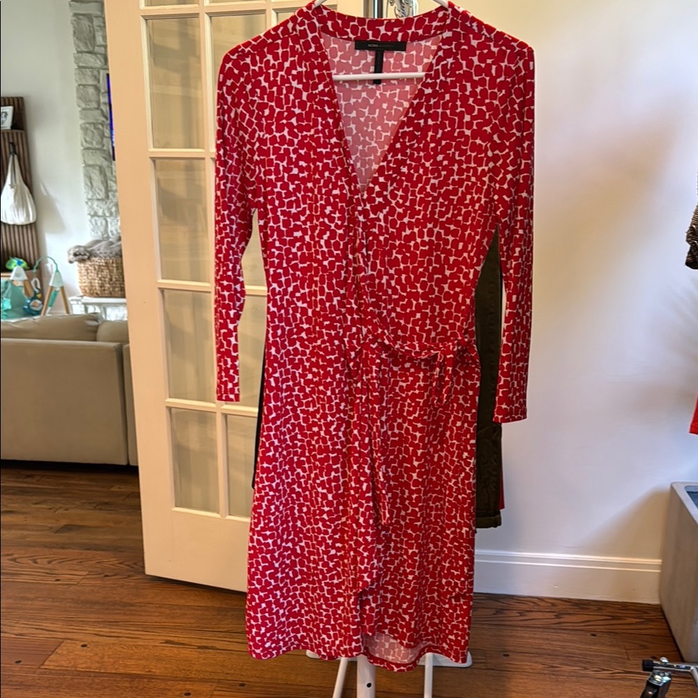 BCBG Red Patterned Women's Wrap Dress
